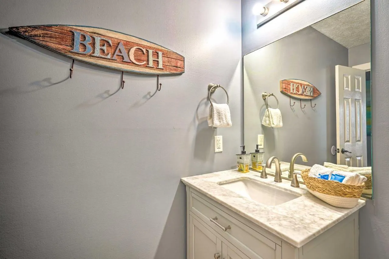 Pcb Duplex With Patio - Steps To Beach! Panama City Beach 0*,  United States