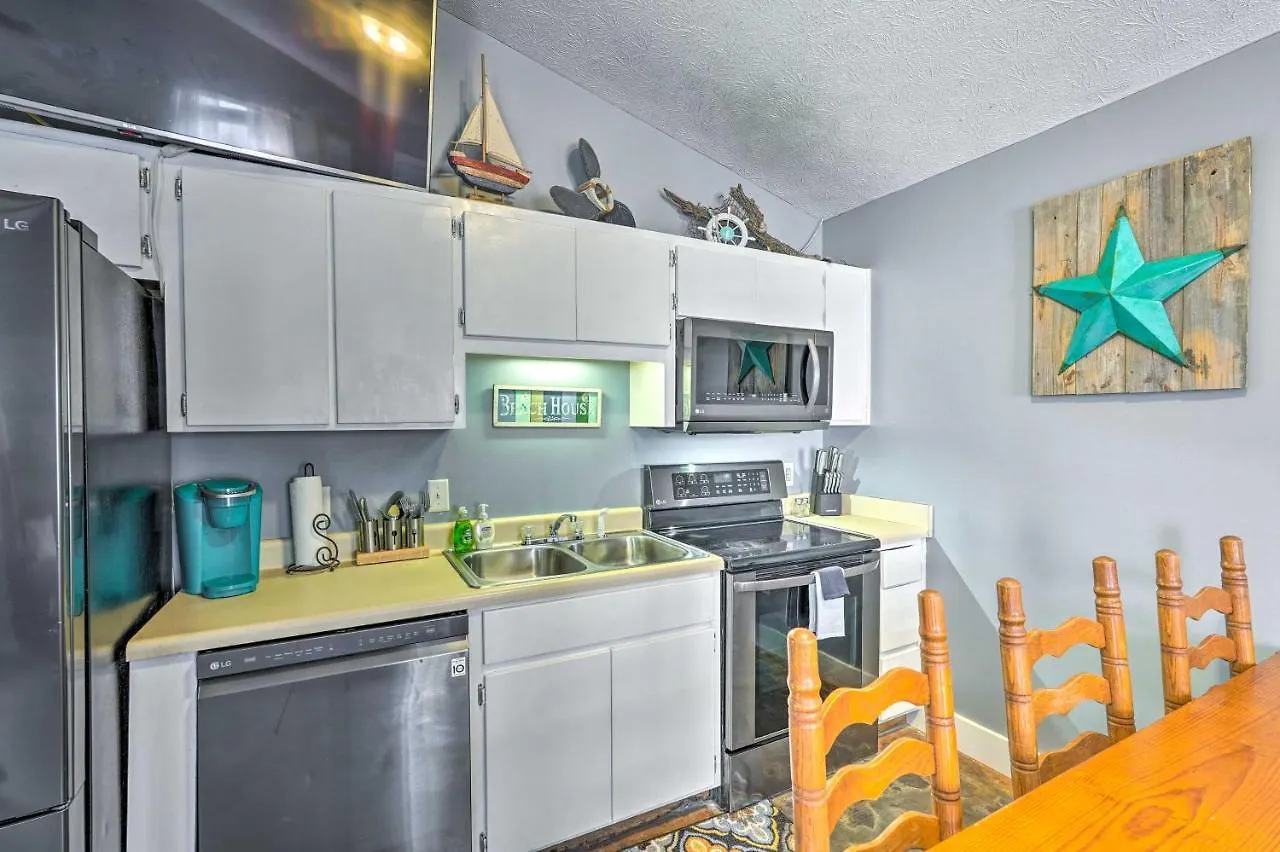 Pcb Duplex With Patio - Steps To Beach! Panama City Beach Vakantiehuis