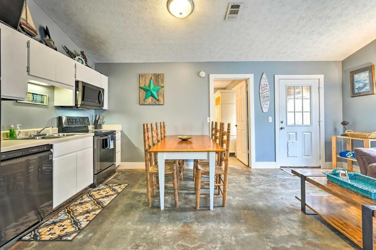 Holiday home Pcb Duplex With Patio - Steps To Beach! Panama City Beach United States